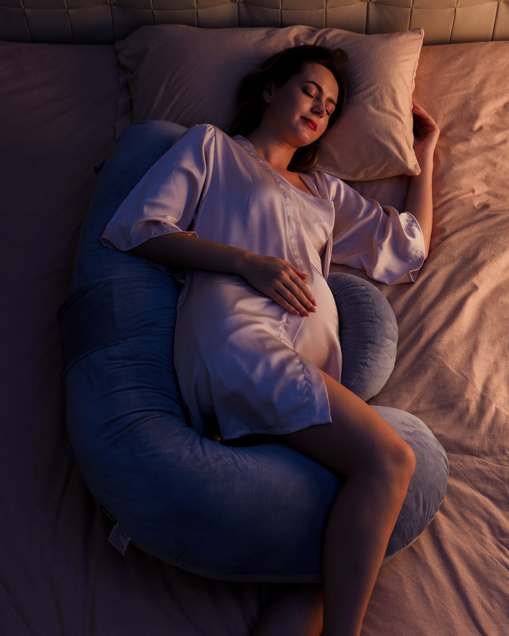Coussin de grossesse réglable avec cale en coin pour confort et soutien maternité