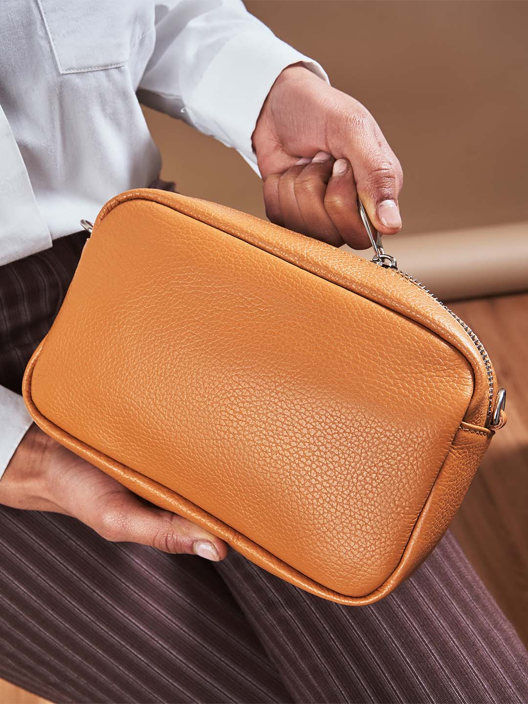 Mini pochette bandoulière en cuir
