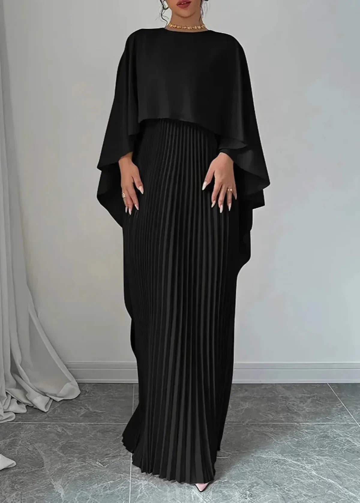 Robe maxi à cape plissée pour femmes, tenue de soirée raffinée