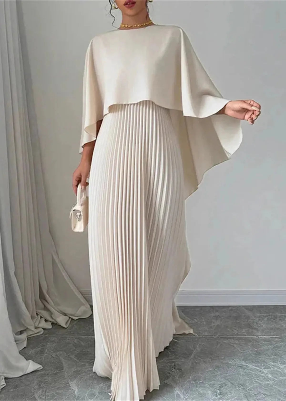 Robe maxi à cape plissée pour femmes, tenue de soirée raffinée