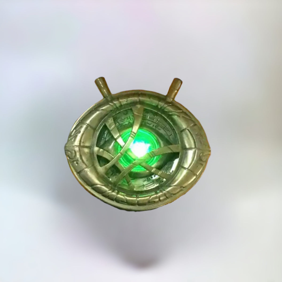 Doctor Strange Eye of Agamotto LED Necklace - 1:1 Replica