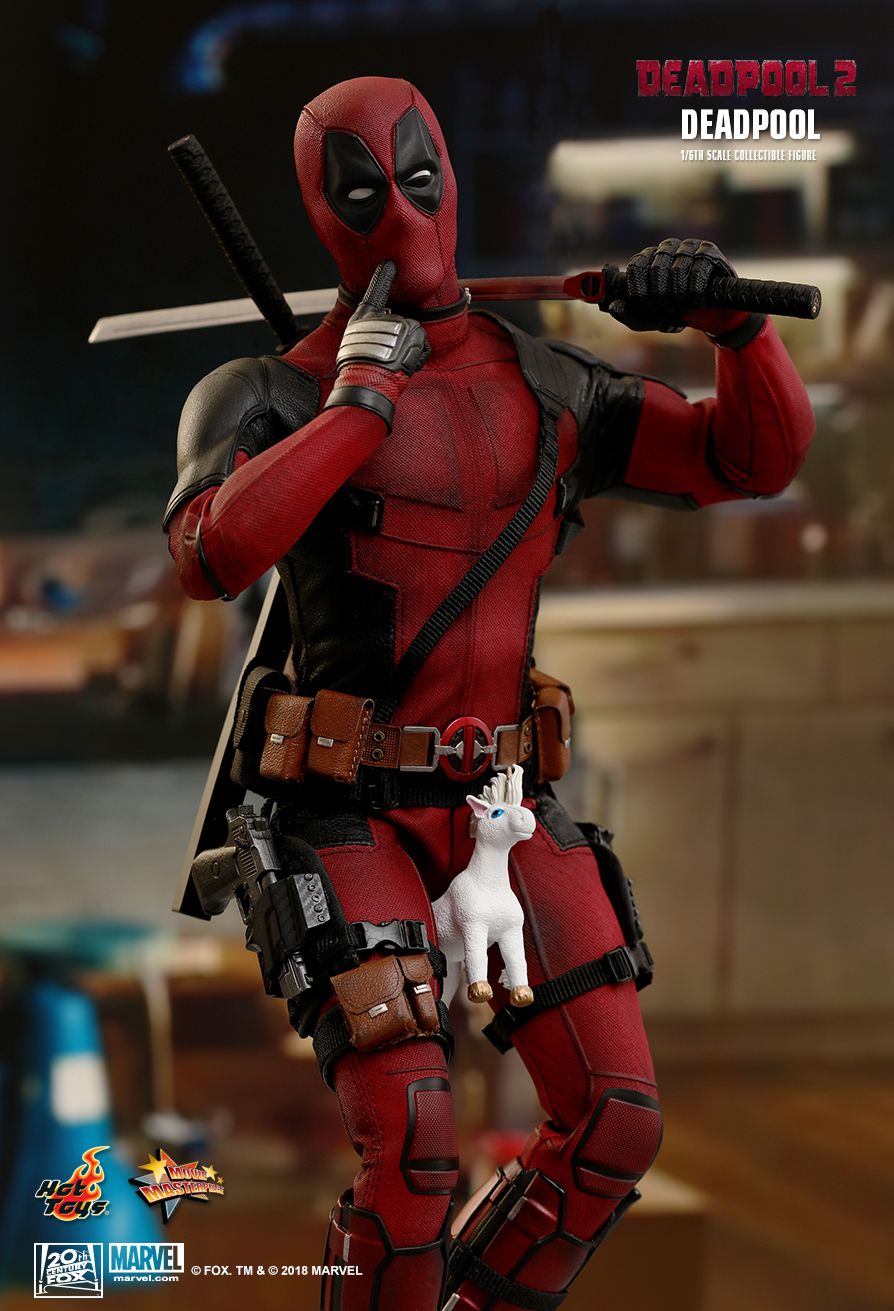 Deadpool 2 Action Figure 1/6 Scale - Hot Toys