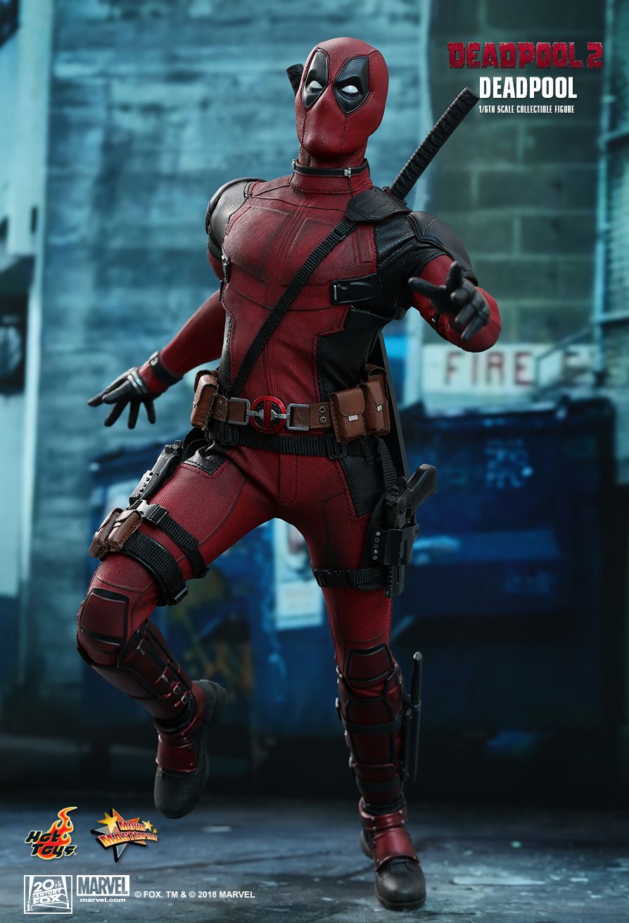 Deadpool 2 Action Figure 1/6 Scale - Hot Toys
