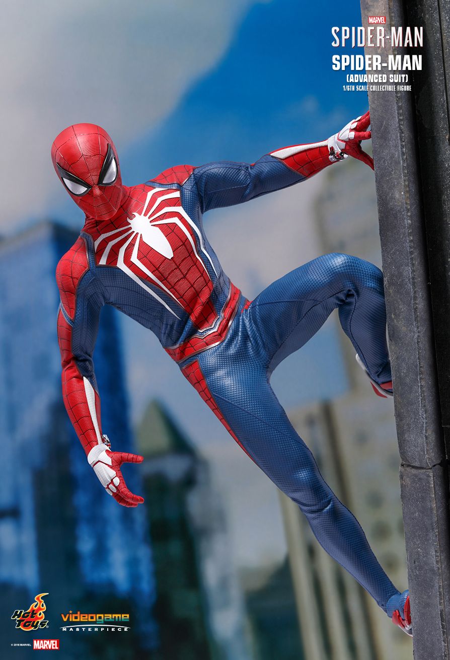Spider-Man (Advanced Suit Version) 1/6 Scale Action Figure - Hot Toys