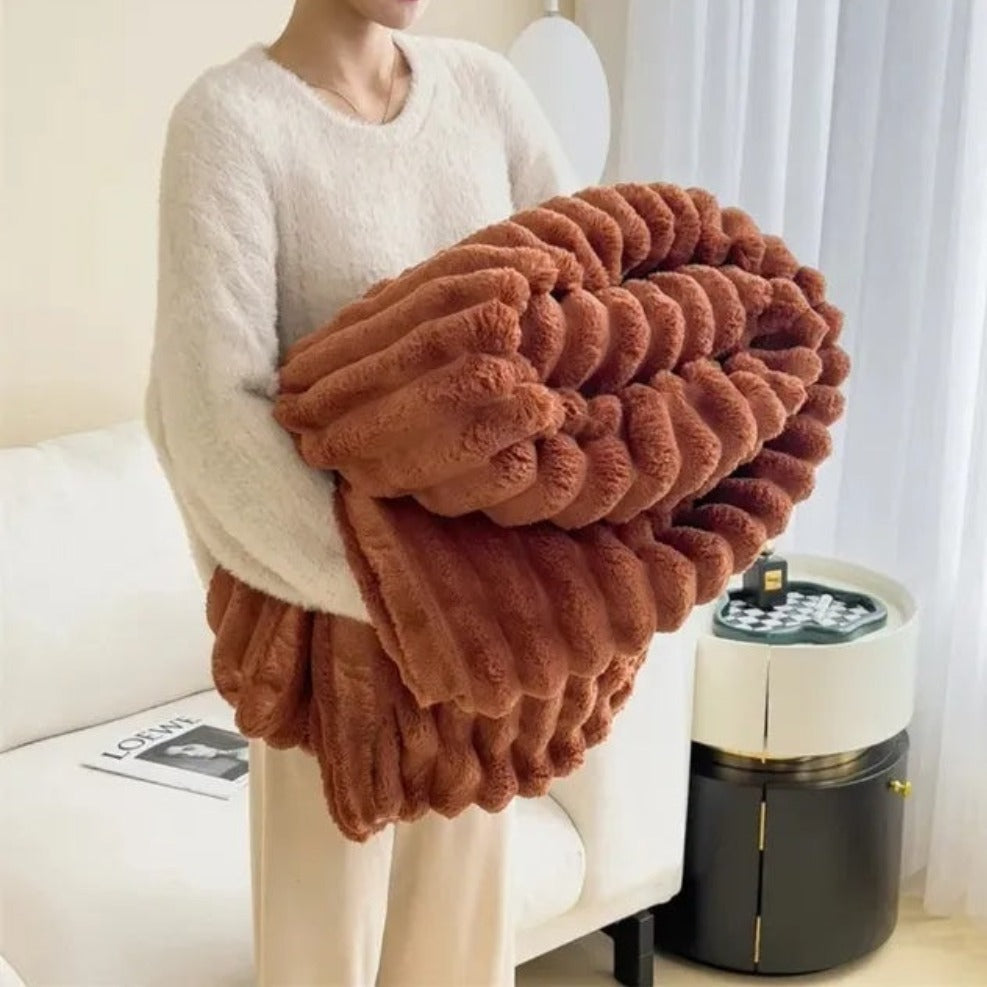 Plaid en peluche rayé confortable pour chaleur et confort