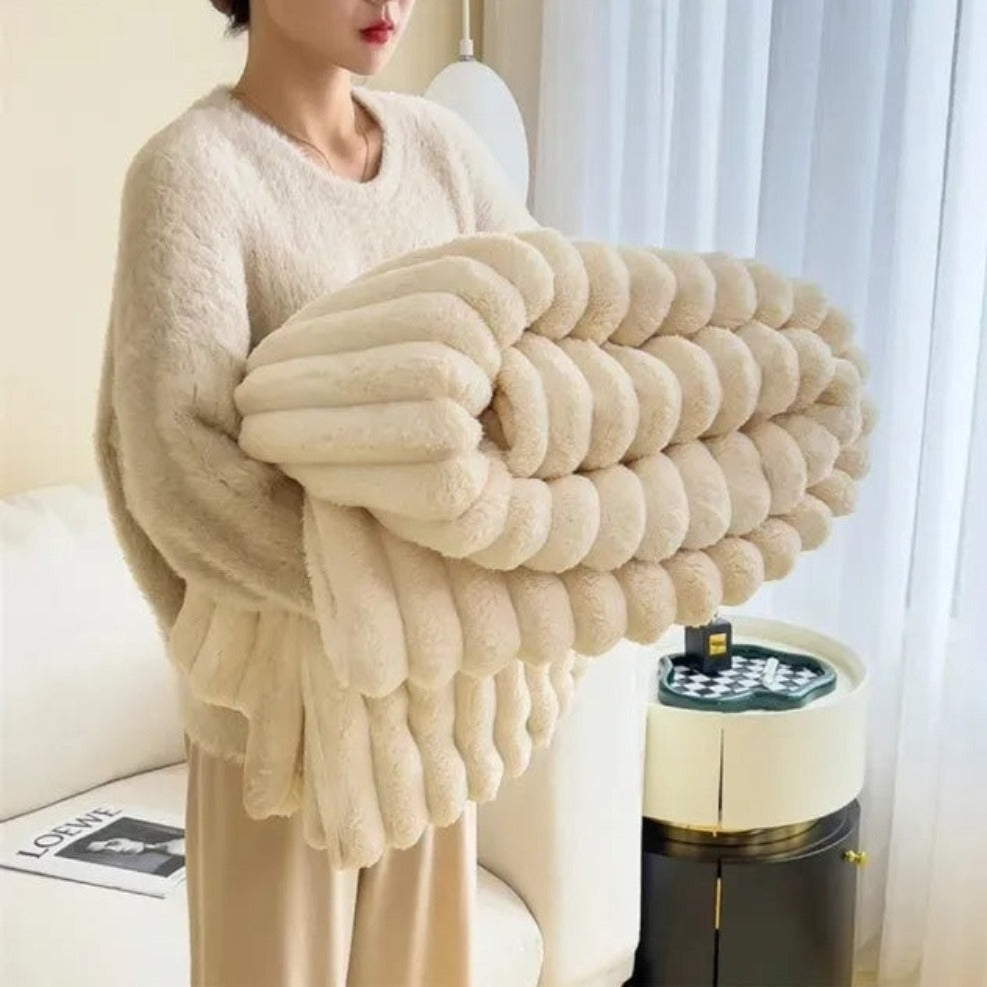 Plaid en peluche rayé confortable pour chaleur et confort