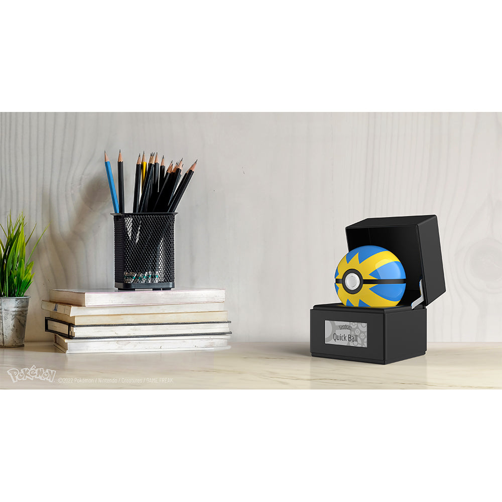 Pokémon Die-Cast Quick Ball Interactive Replica