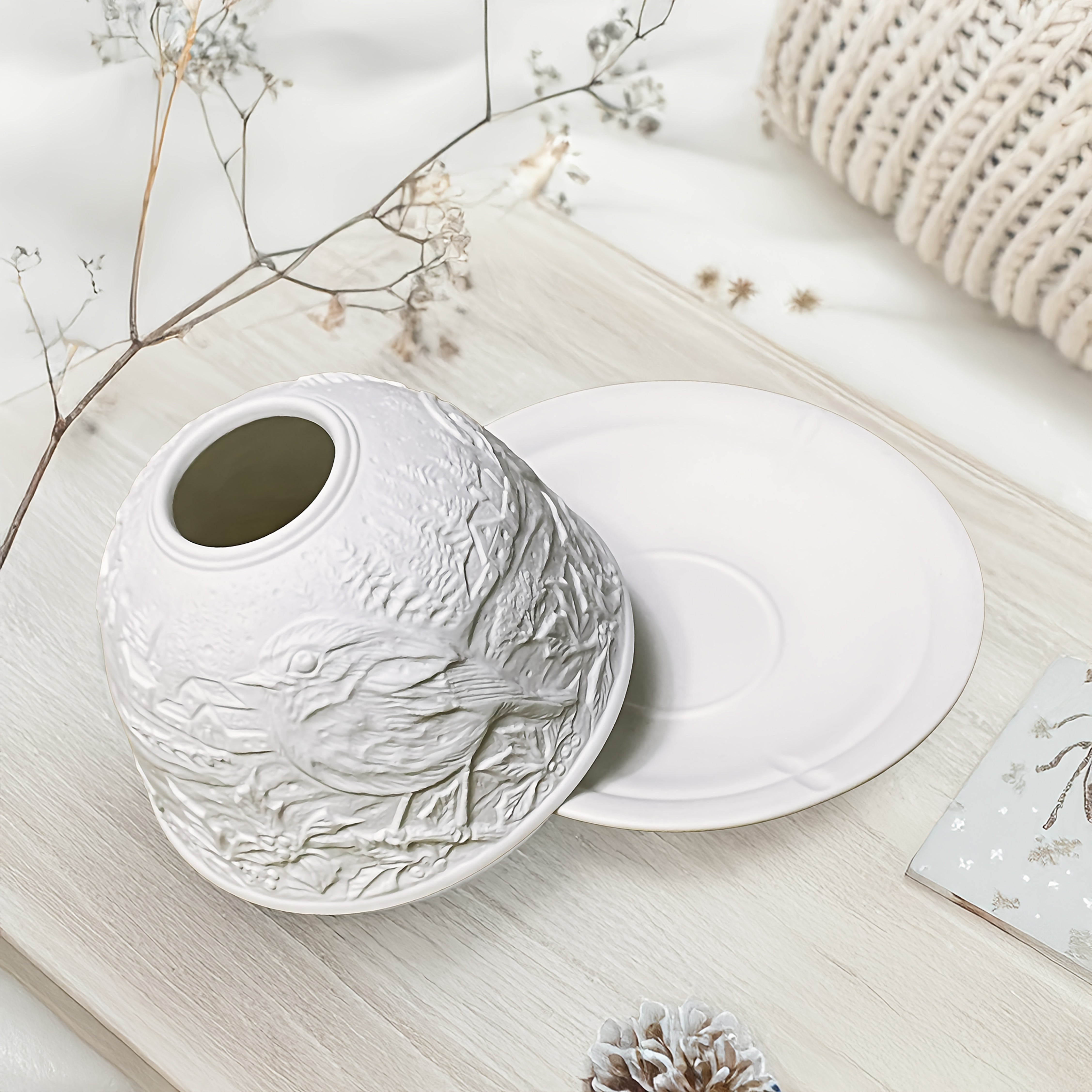 Porte-bougie chauffe-plat 3D en céramique hiver rouge-gorge avec dôme et plateau - Centre de table de Noël festif pour décoration intérieure