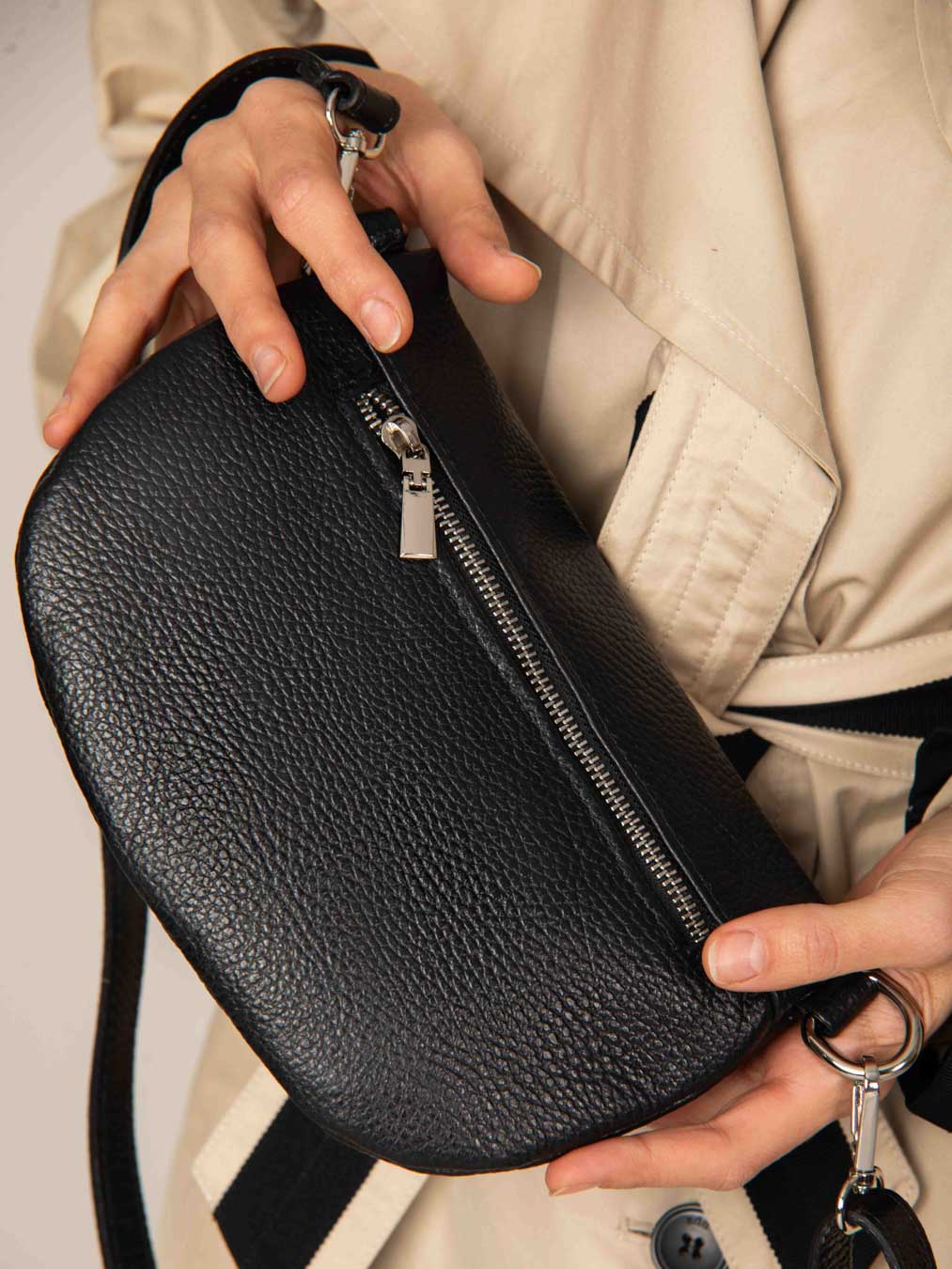 Sacoche en cuir multi-usage