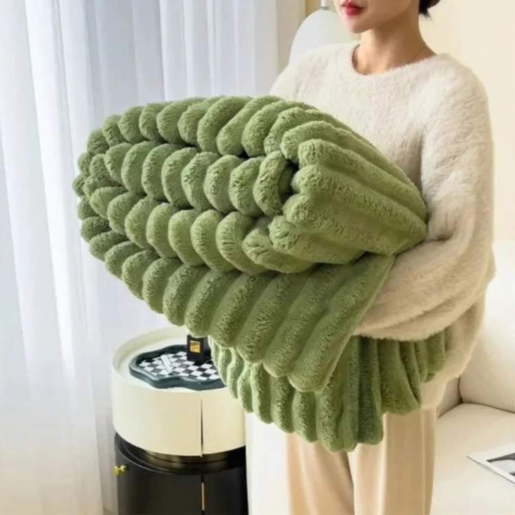 Faux-Fur Weighted Blanket – CloudStripe Soft Comfort Blanket