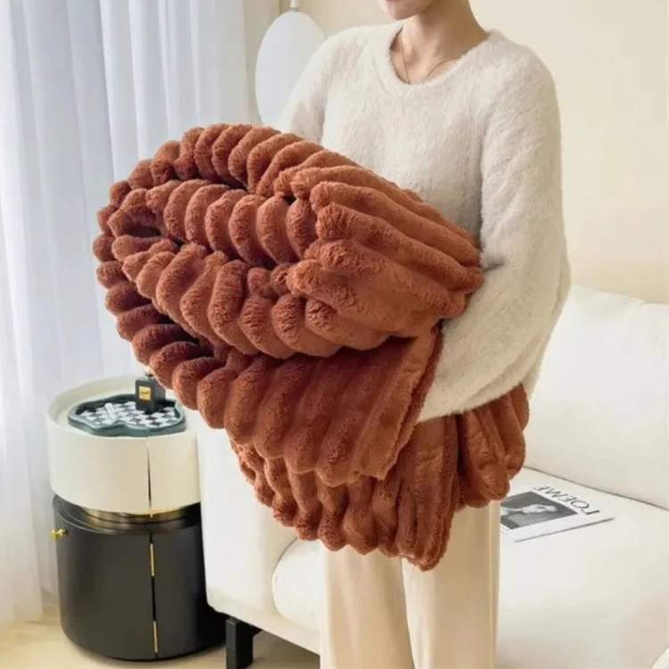 Faux-Fur Weighted Blanket – CloudStripe Soft Comfort Blanket