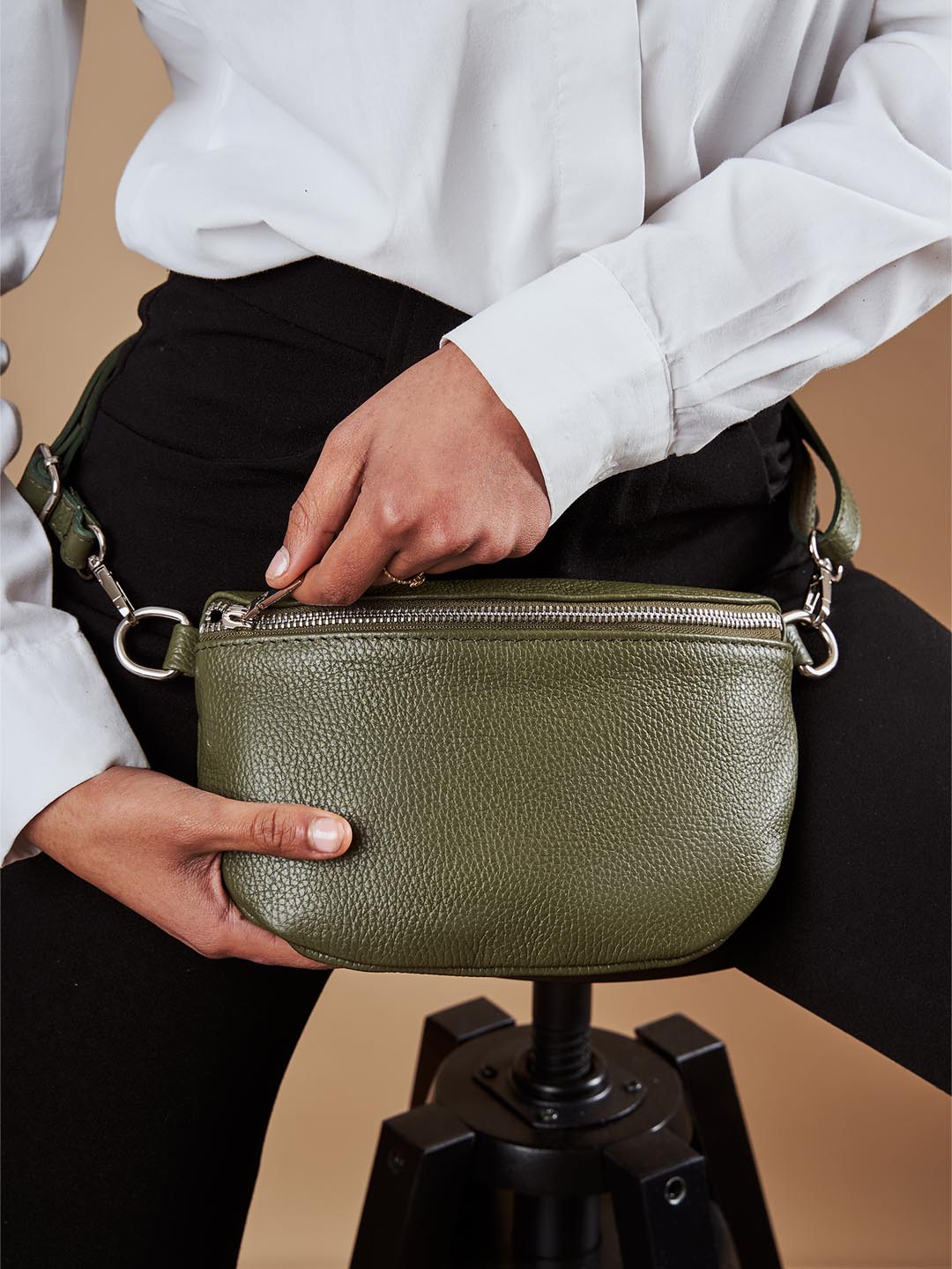 Sacoche en cuir multi-usage