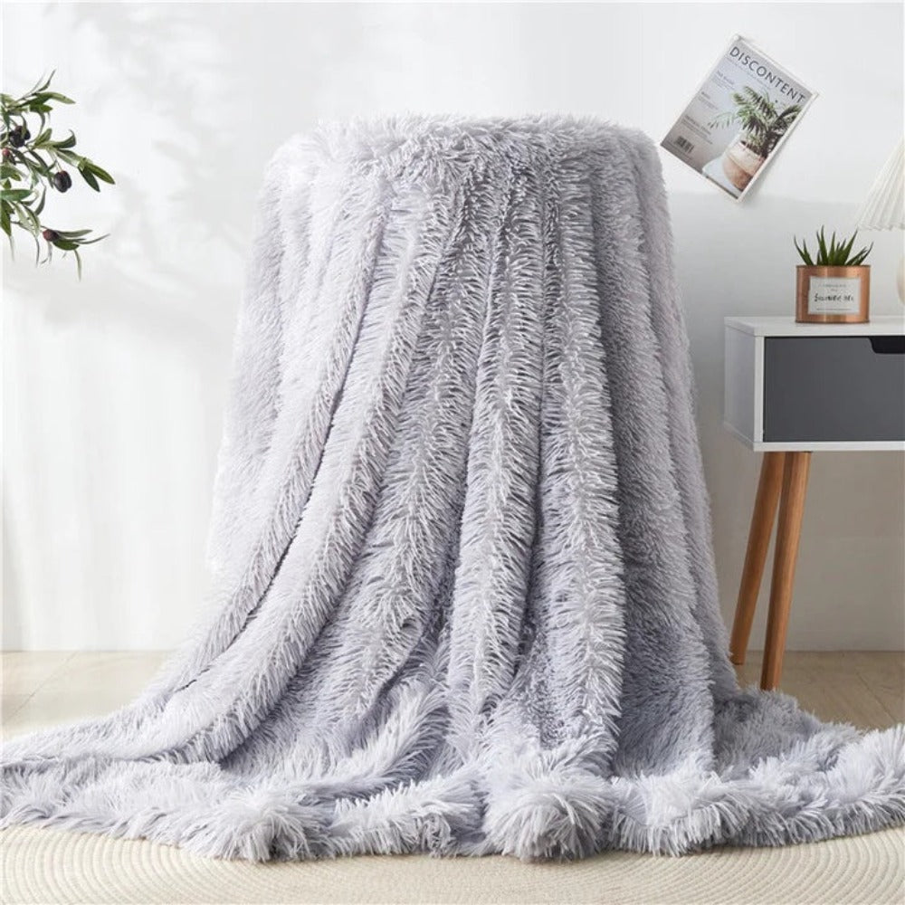 Plaid en fausse fourrure duveteuse confortable pour décoration intérieure et chaleur
