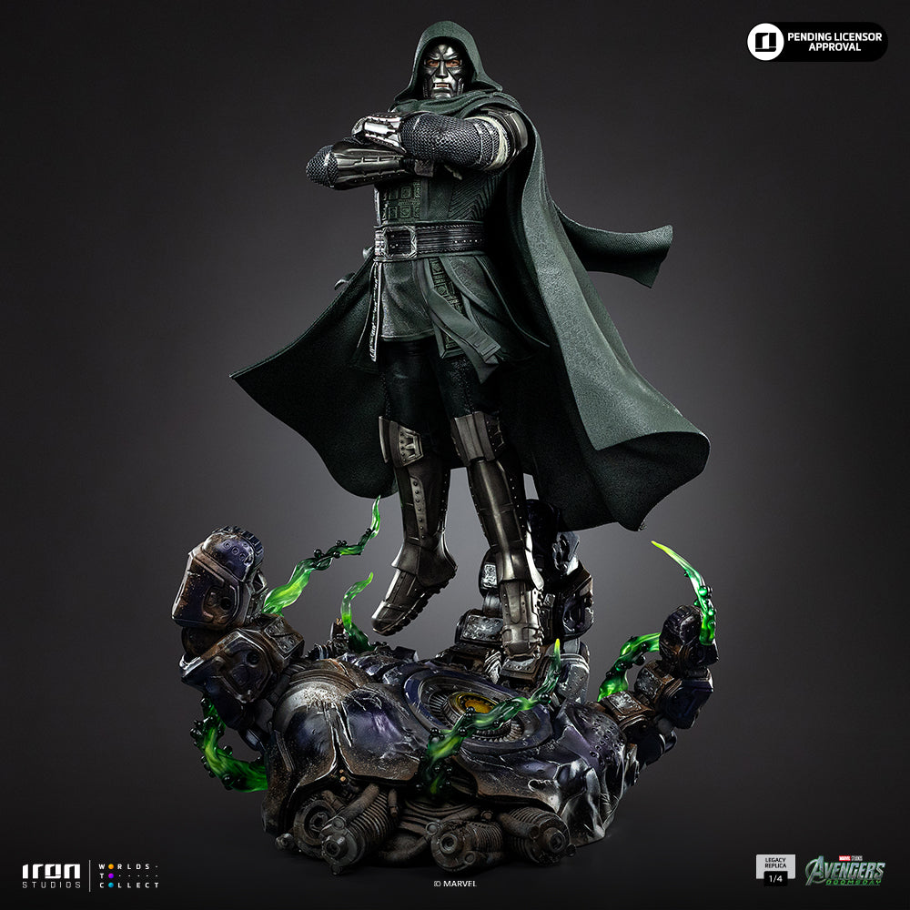 Doctor Doom Statue - Avengers: Doomsday - Legacy Replica 1/4 - Iron Studios - Pre-Order