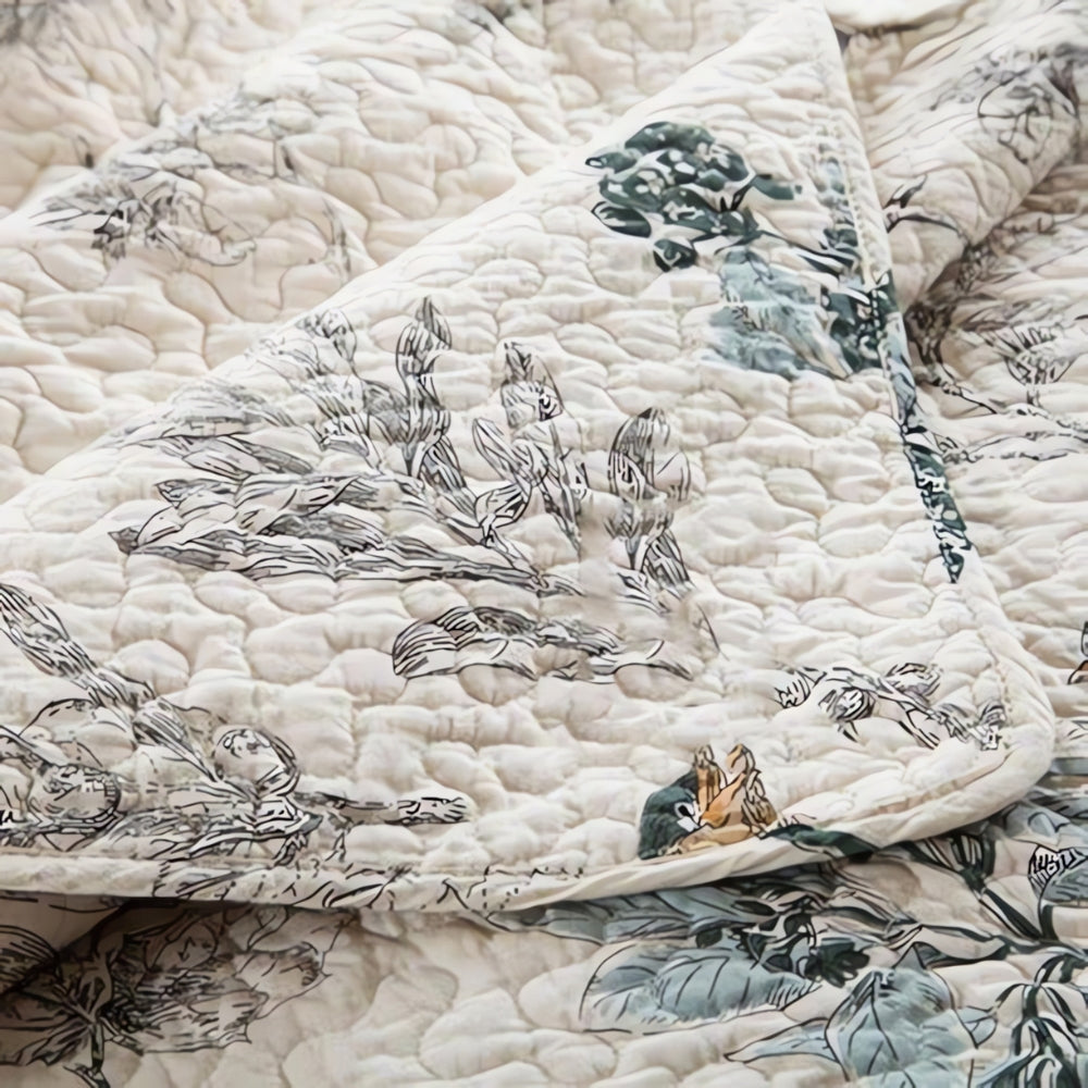 Luxury Floral Quilt Set - Elegant Bedspread for Home Decor