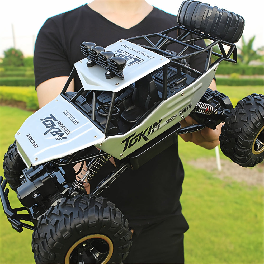 1:12 4WD RC Off-Road Truck with Two Rechargeable Batteries
