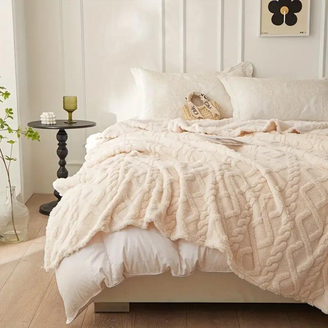 Cozy Cloud Haven Fleece Throw Blanket for Warmth & Comfort