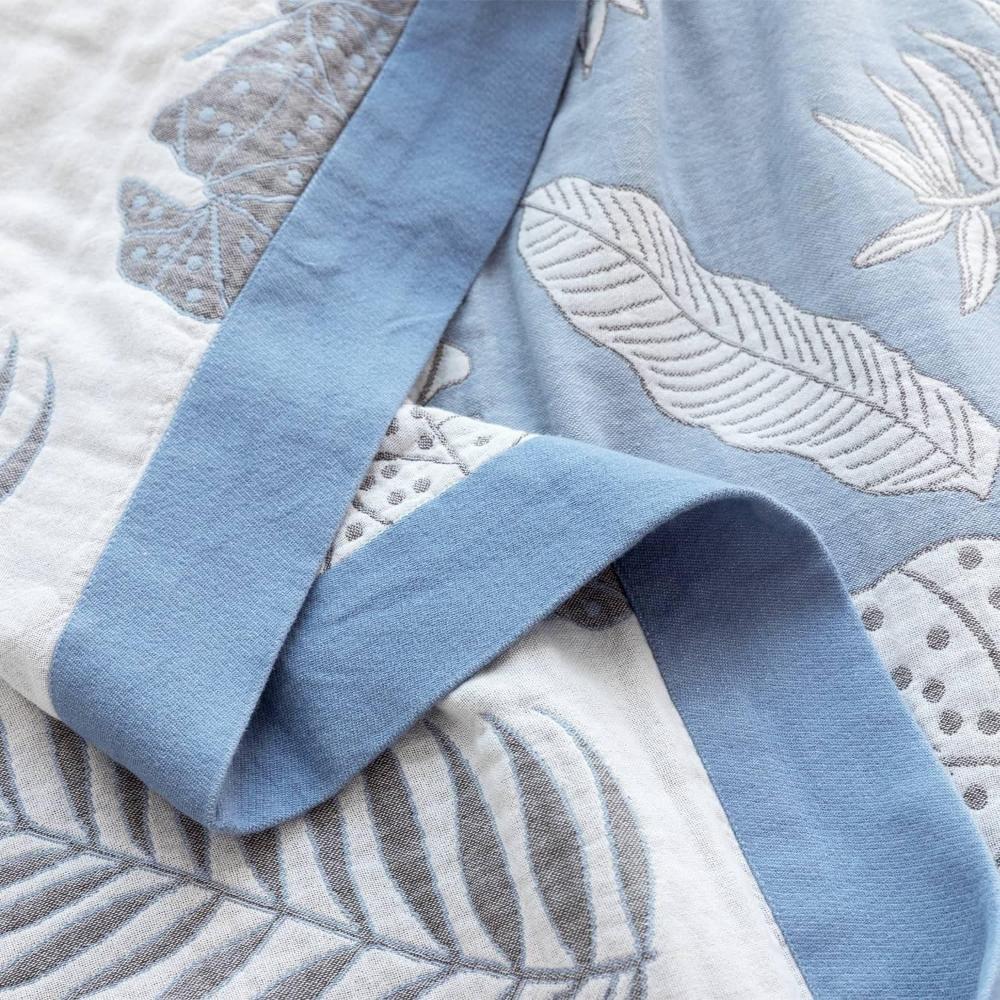 Soft Leafy Summer Blanket for Cozy Warmth and Lightweight Comfort