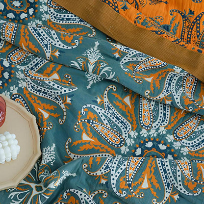 Reversible Boho Floral Quilt - Soft Lightweight Bedding Set