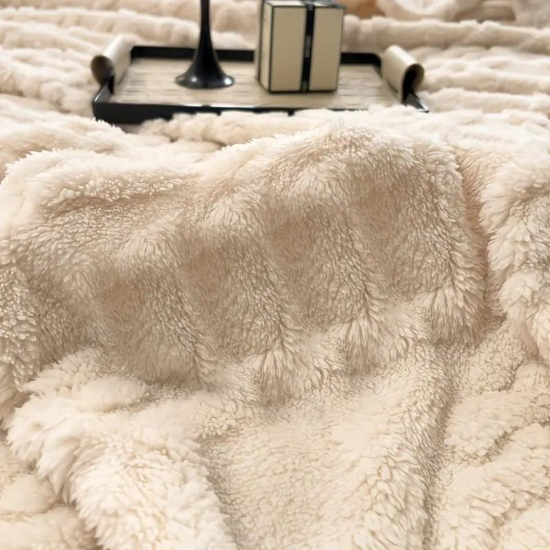 Plaid en polaire Cozy Cloud Haven pour chaleur et confort