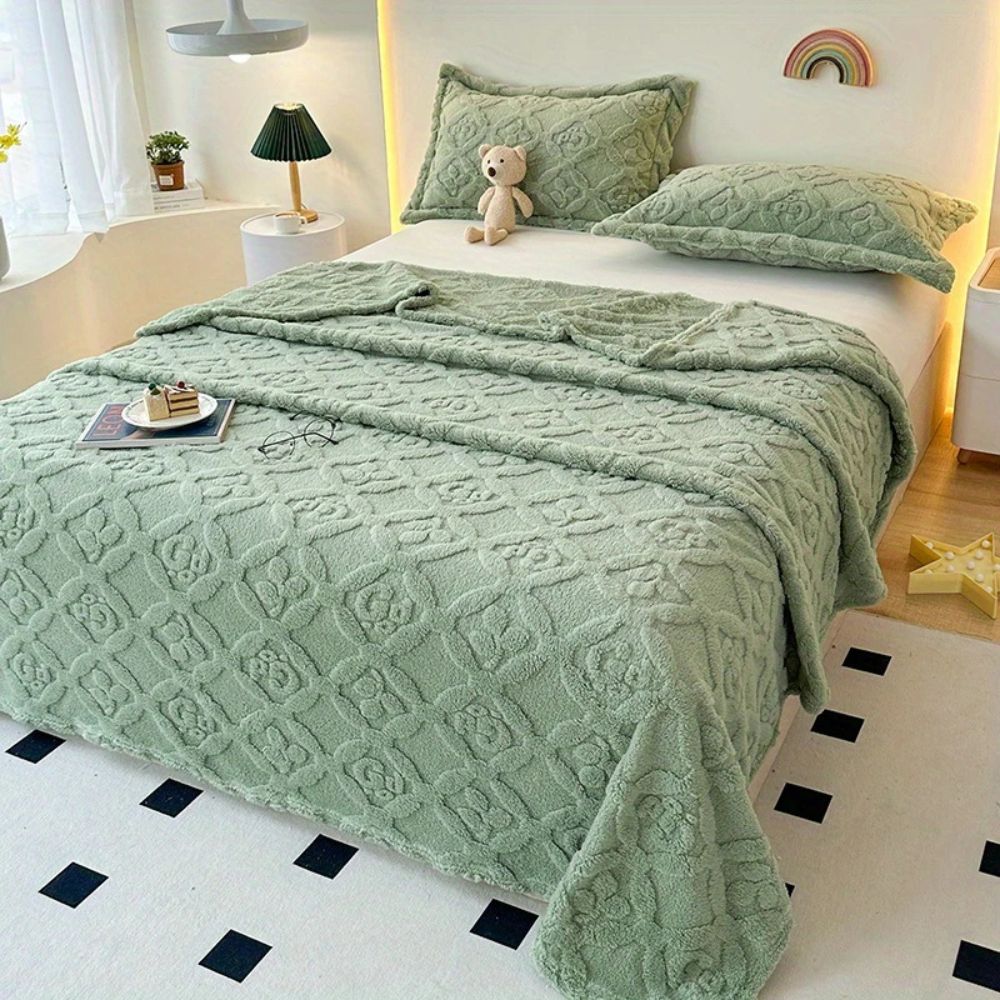 Cozy Leaf Embroidery Fleece Blanket for Winter Warmth & Comfort