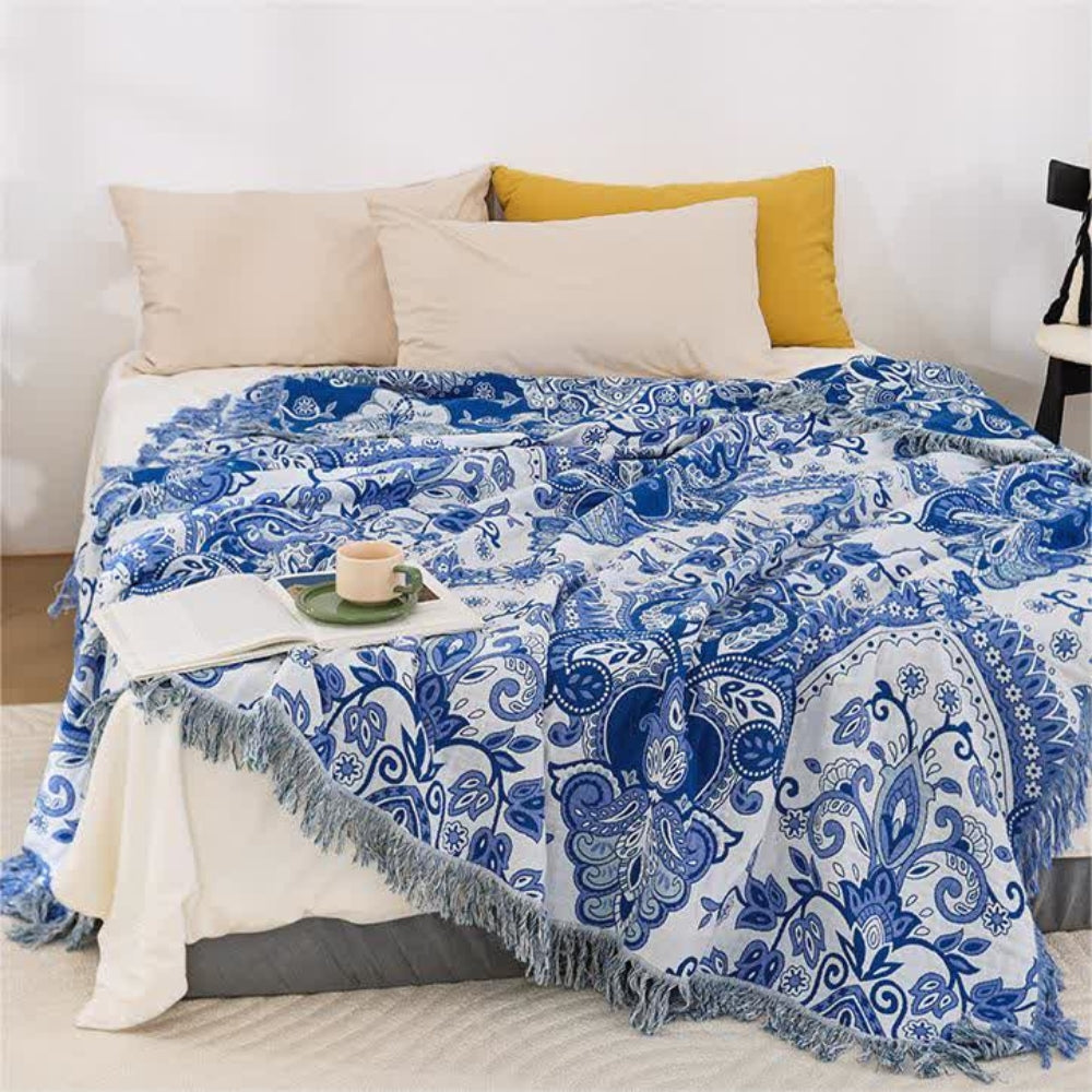Soft Cotton Paisley Blanket with Tassels - Cozy Throw for Home Decor