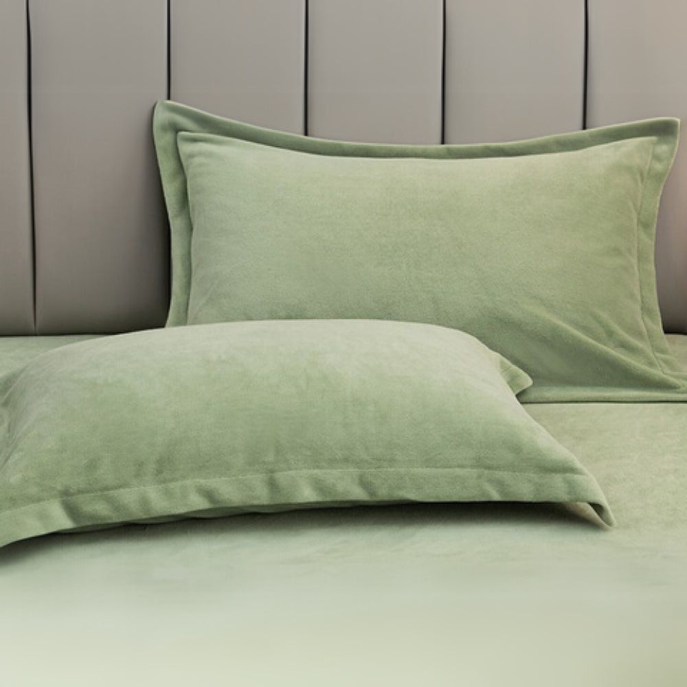 Soft Fleece Pillow Covers for Ultimate Comfort and Cozy Sleep