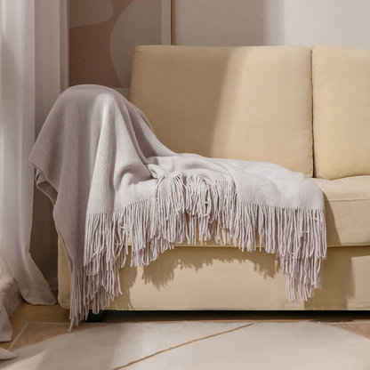 Cozy Chunky Knit Blanket with Tassels - Soft Throw for Home Decor