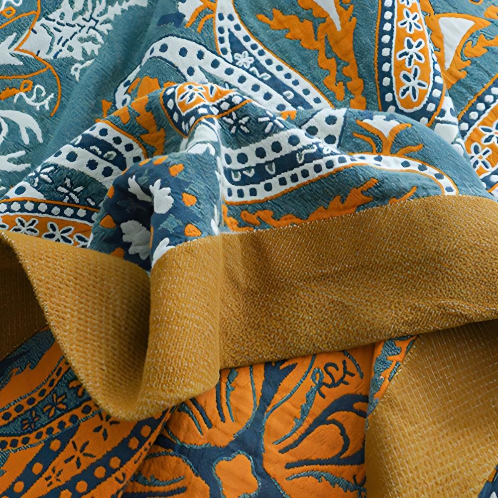 Reversible Boho Floral Quilt - Soft Lightweight Bedding Set