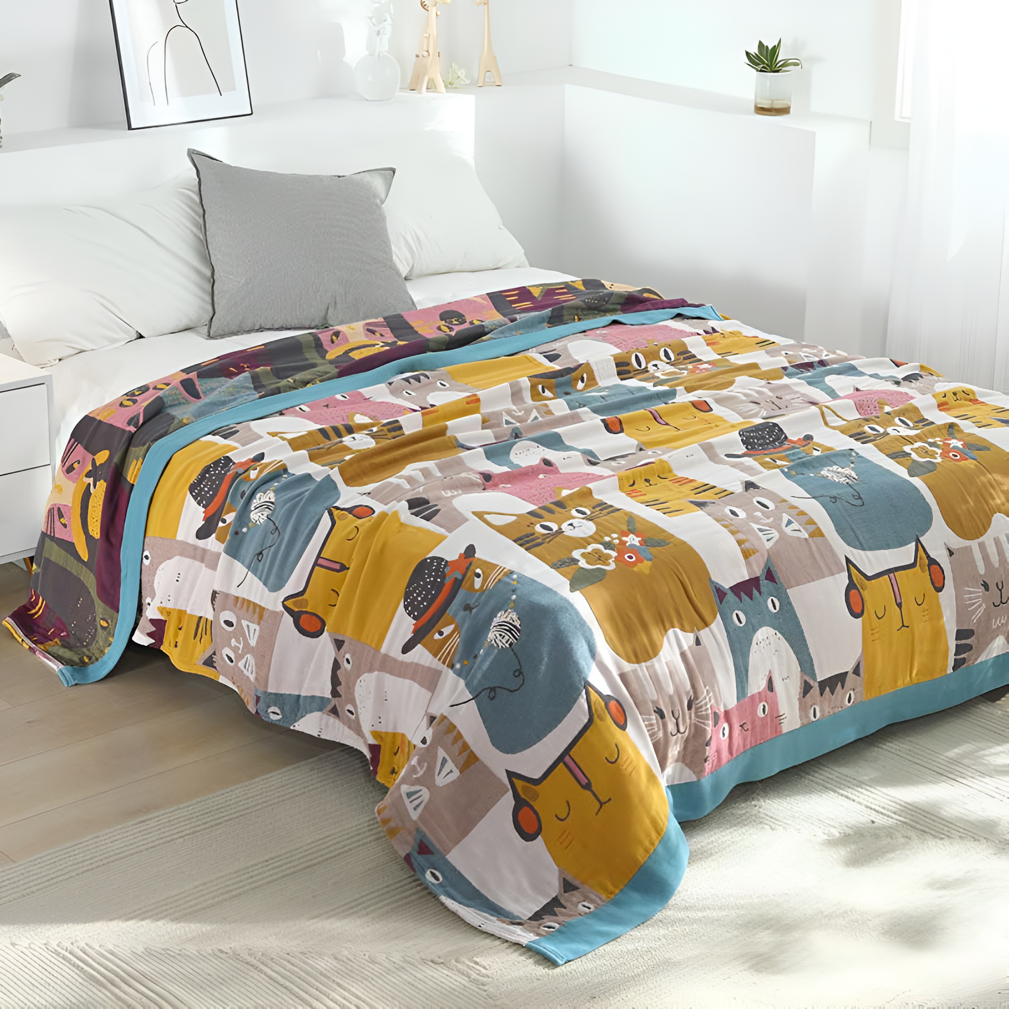 Cozy Cat Reversible Blanket - Soft Cat Print Throw for Home Decor