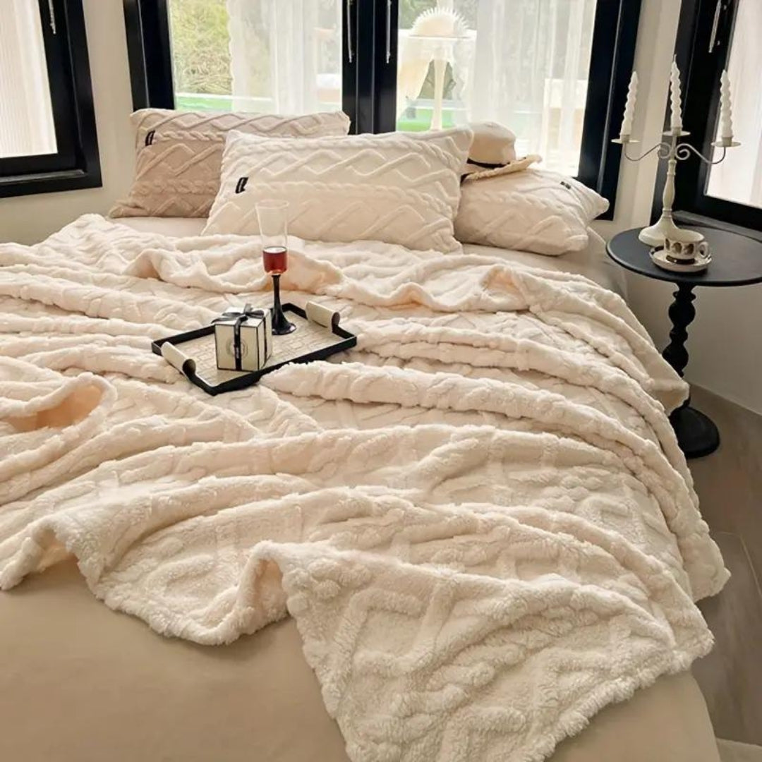 Plaid en polaire Cozy Cloud Haven pour chaleur et confort