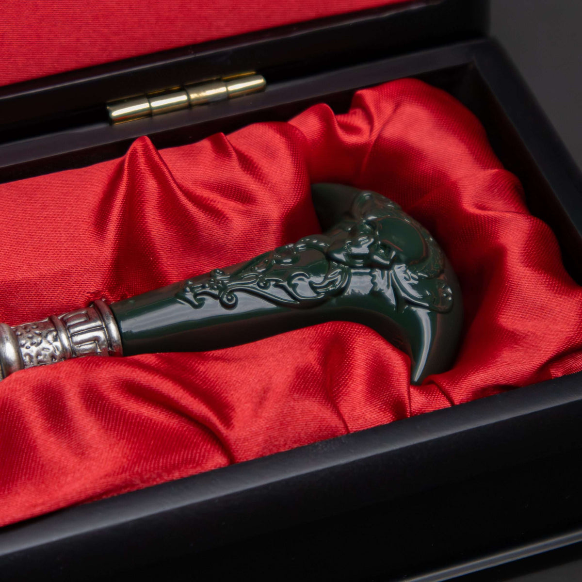 Harry Potter Bellatrix Lestrange Dagger Replica with Collector Box