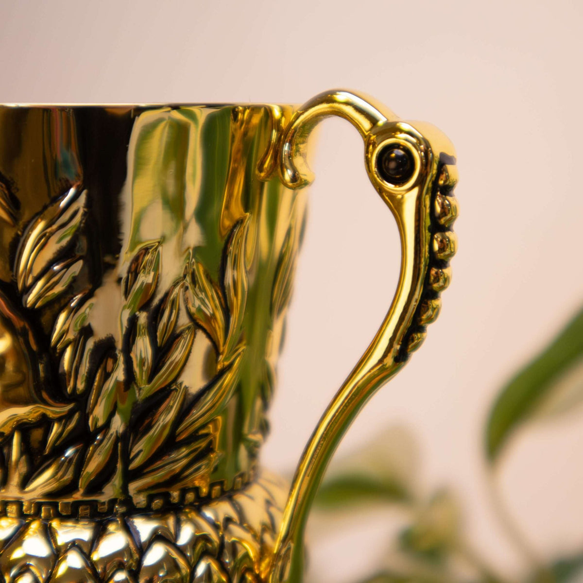 Harry Potter Helga Hufflepuff Cup Replica - 13.5 cm Display Prop