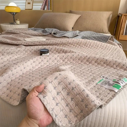 Reversible Cotton Blanket - Soft Matelassé Seersucker Throw for Home