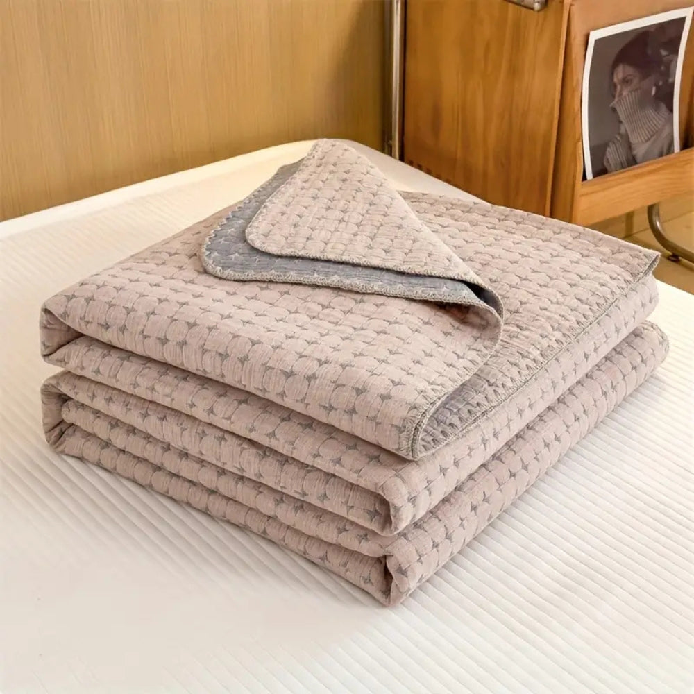 Reversible Cotton Blanket - Soft Matelassé Seersucker Throw for Home