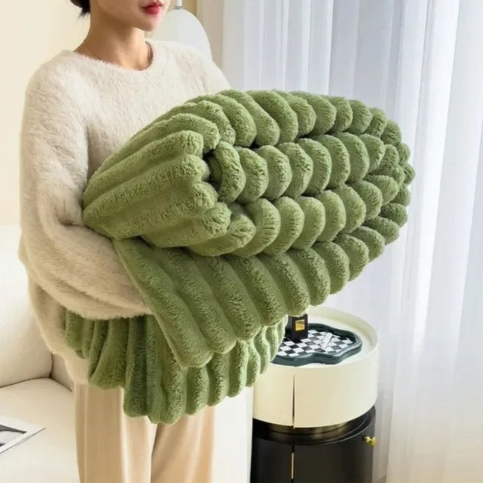 Plaid en peluche rayé confortable pour chaleur et confort