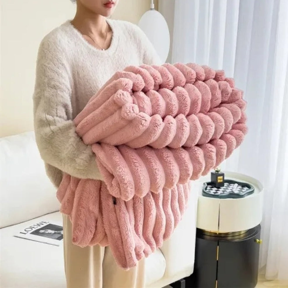 Plaid en peluche rayé confortable pour chaleur et confort