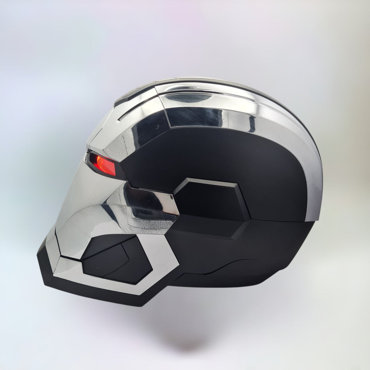 War Machine Helmet - Voice Control and LED Eyes