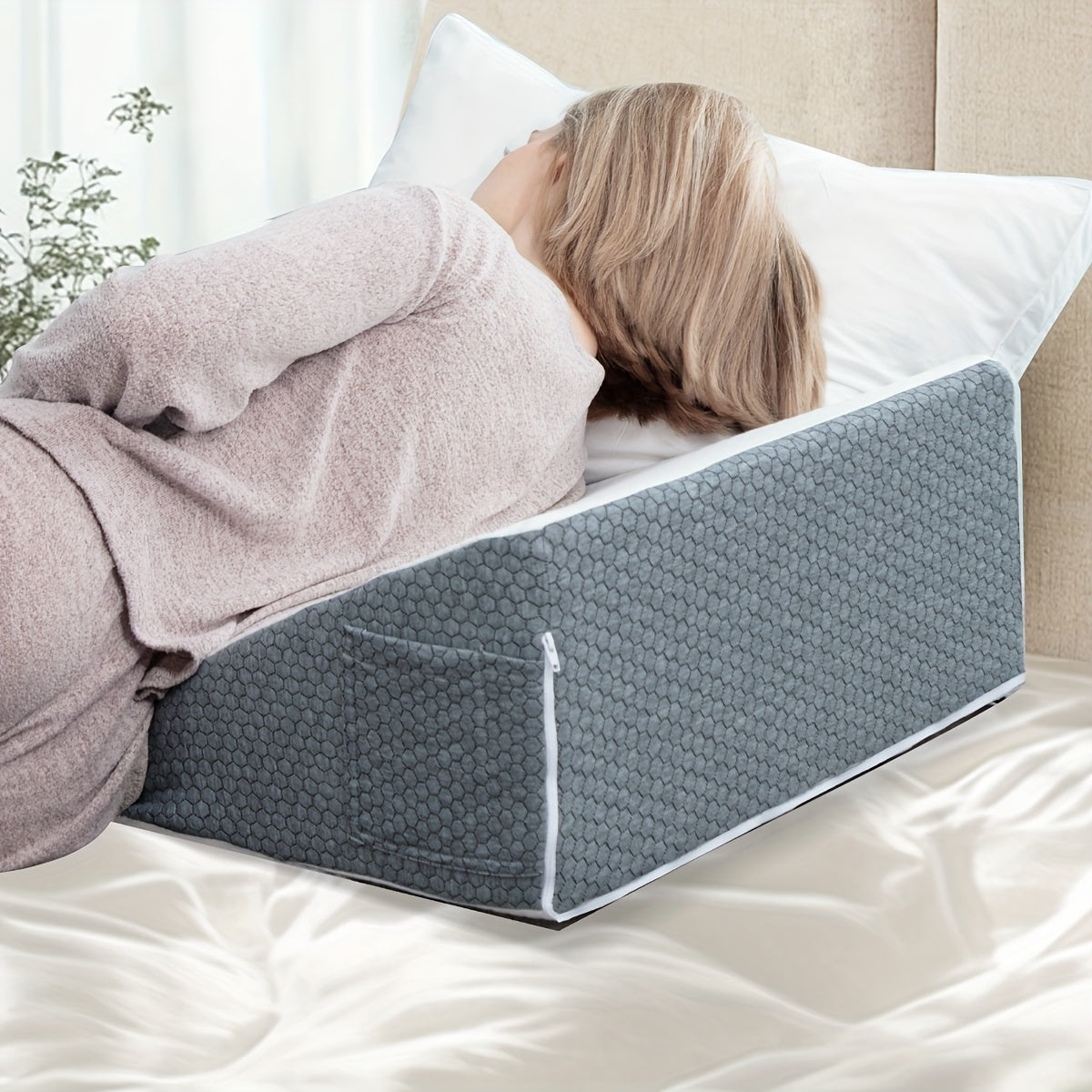 Wedge Pillow for Side Sleepers – Triangle Neck Support, Pregnancy Cushion, Bed Elevation, Soft Comfort