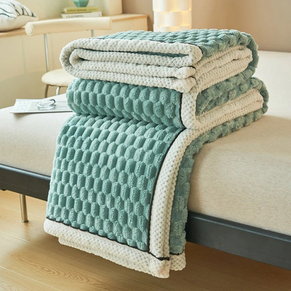 Cozy Soft Throw Blanket for Adults & Kids - Cloud Cuddle Blanket™️