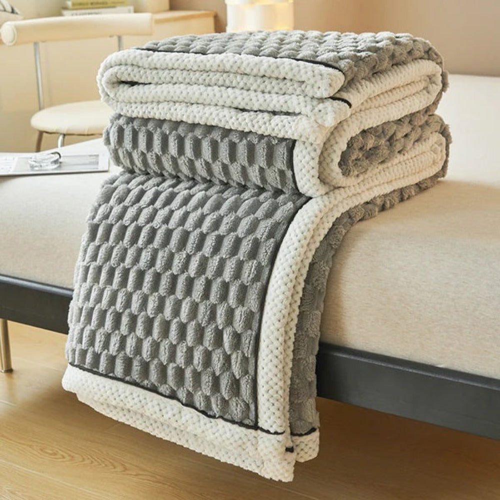Cozy Soft Throw Blanket for Adults & Kids - Cloud Cuddle Blanket™️
