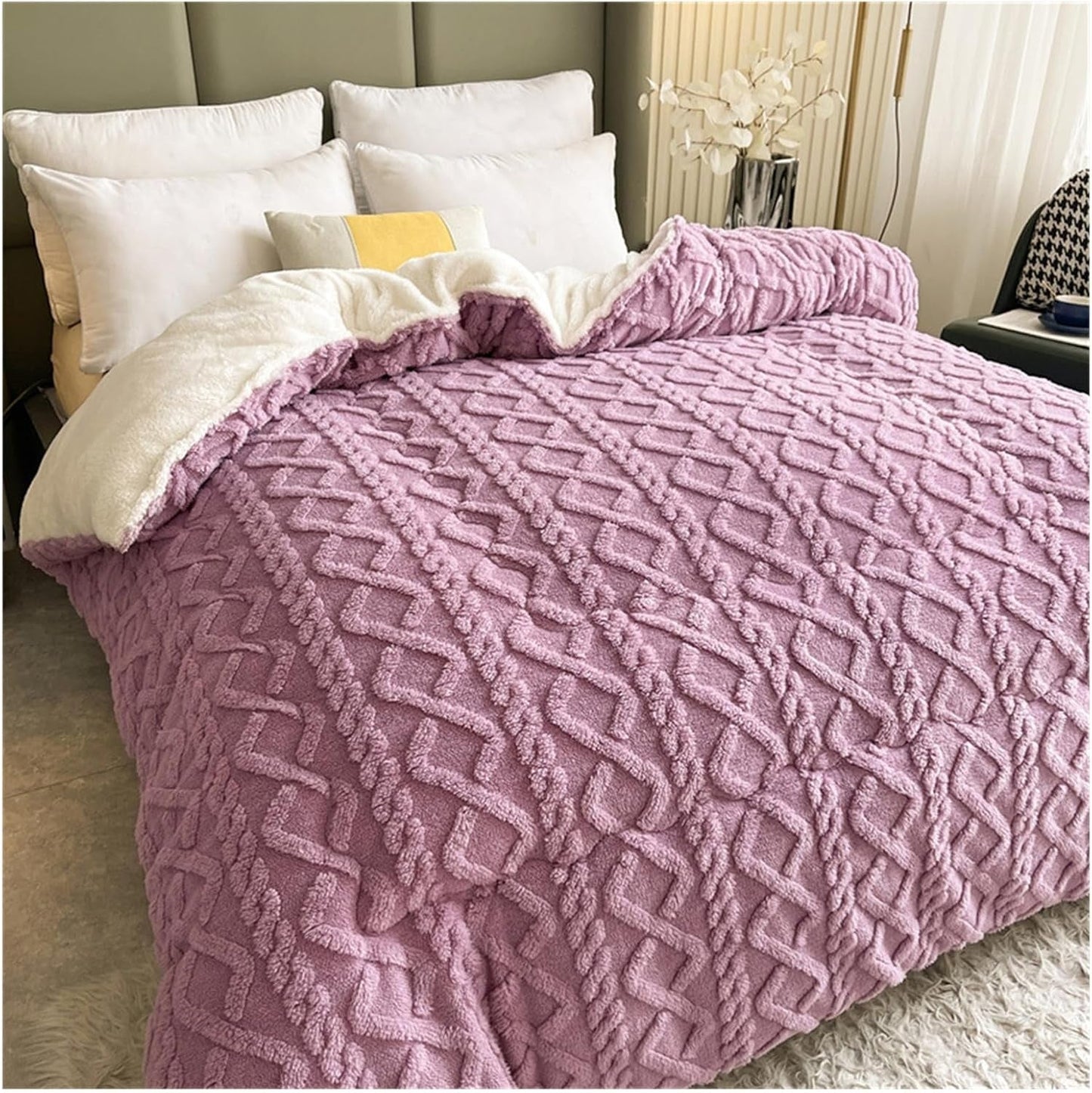 Cozy Thick Sherpa Blanket for Ultimate Warmth and Comfort